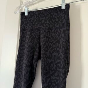 Lululemon Black Leopard Print Wunder Under Leggings